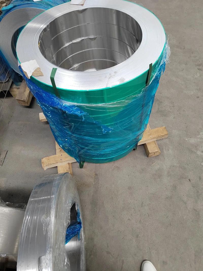 同瑞五金制品,精品出口led節(jié)能燈,素材至成品一條龍嗨起